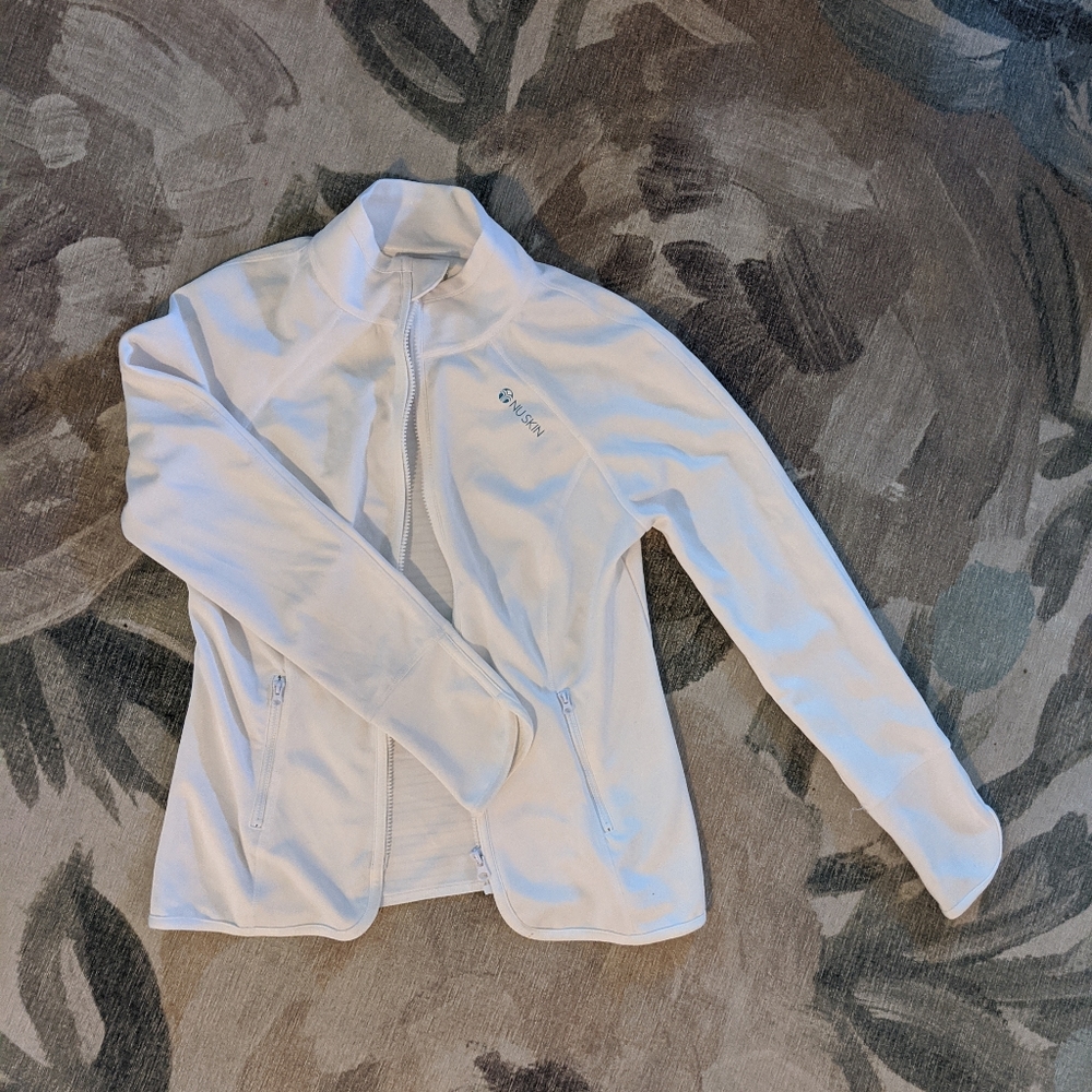 ❌SOLD❌Nuskin Athletic Jacket size Medium